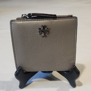 Tory Burch Robinson Bifold Leather Taupe Wallet